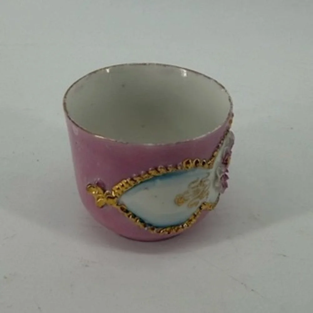 Unbranded vintage porcelain